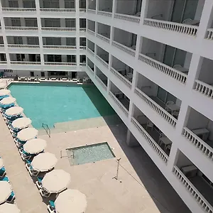 4* Szálloda Bluesea Lagos De Cesar